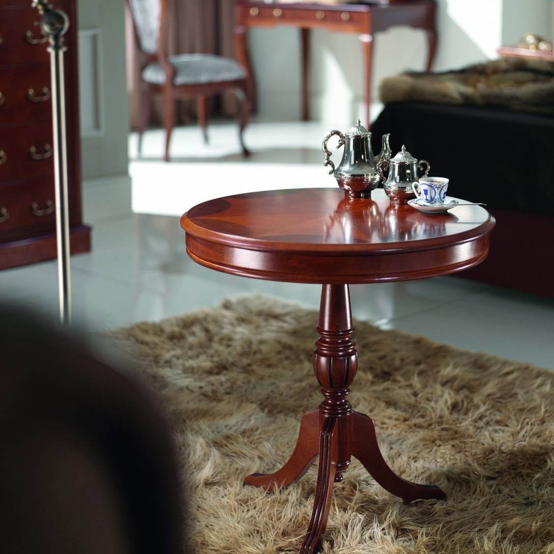 кофейный столик круглый деревянный